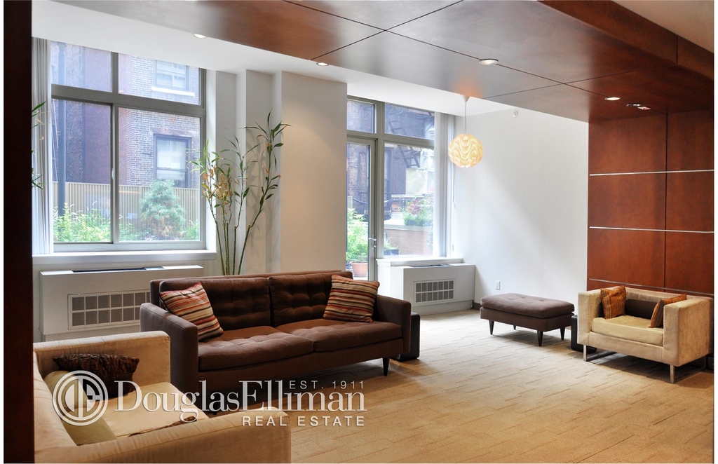 121 East 23rd St - Photo 6