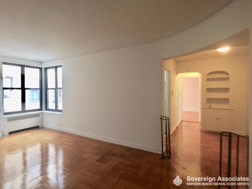 600 West 218th Street - Photo 3