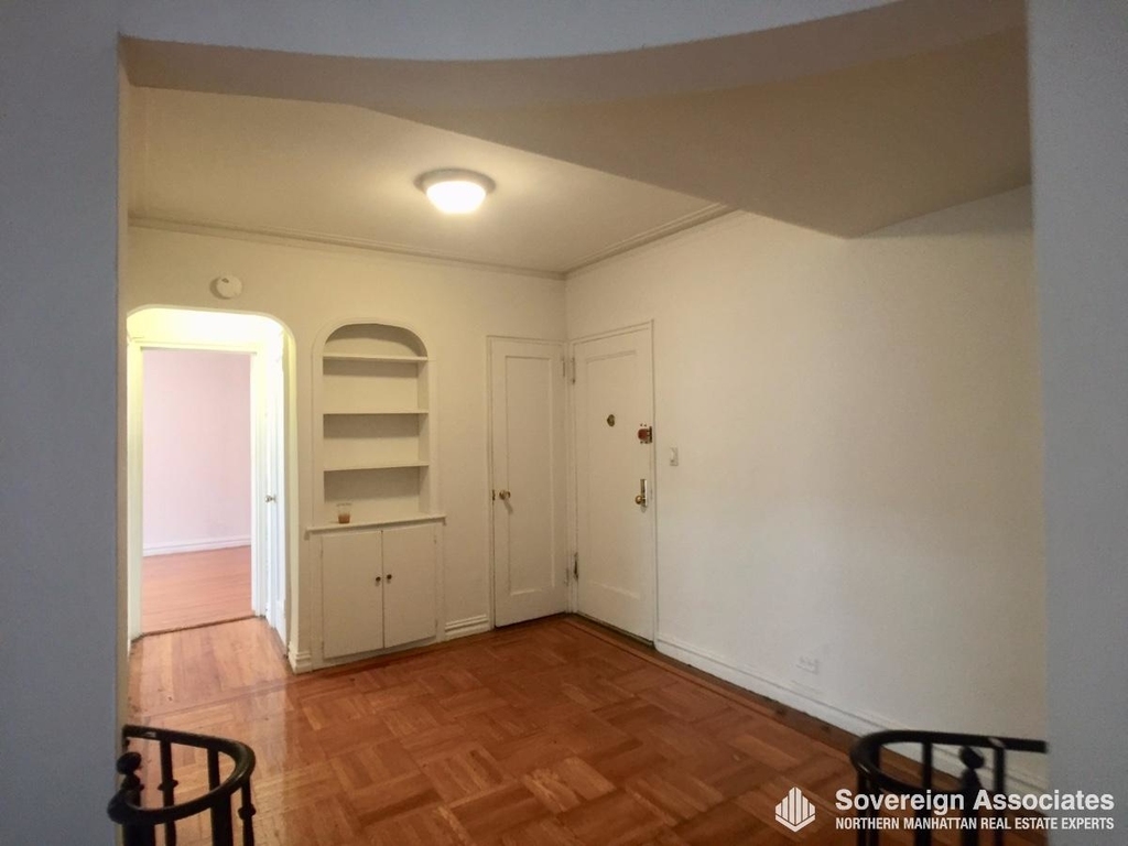 600 West 218th Street - Photo 6