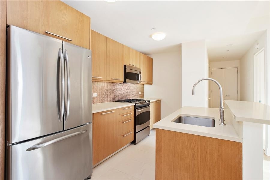 400 West 63rd Street - Photo 2