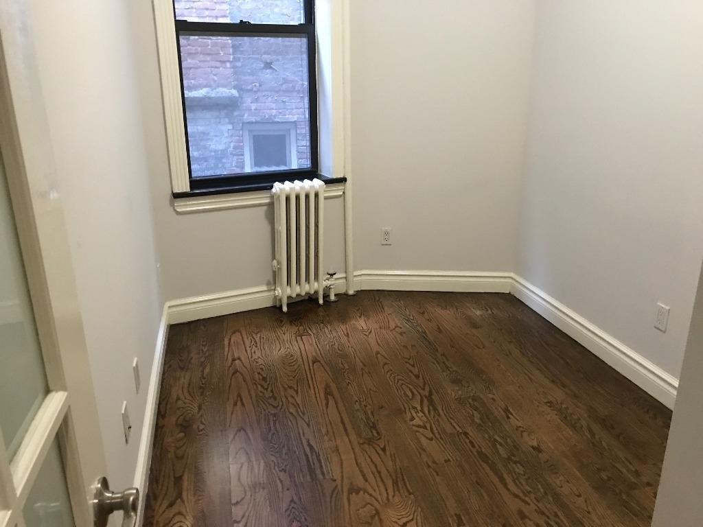 326 east 35th street - Photo 4