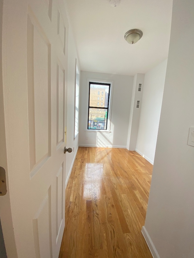 569 West 171st Street - Photo 6