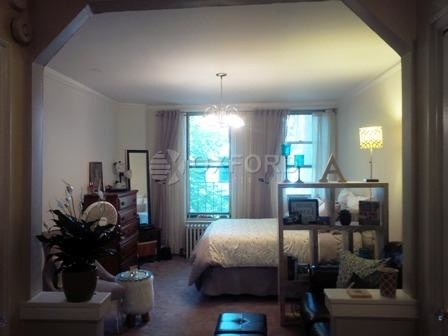 424 East 85th Street - Photo 1