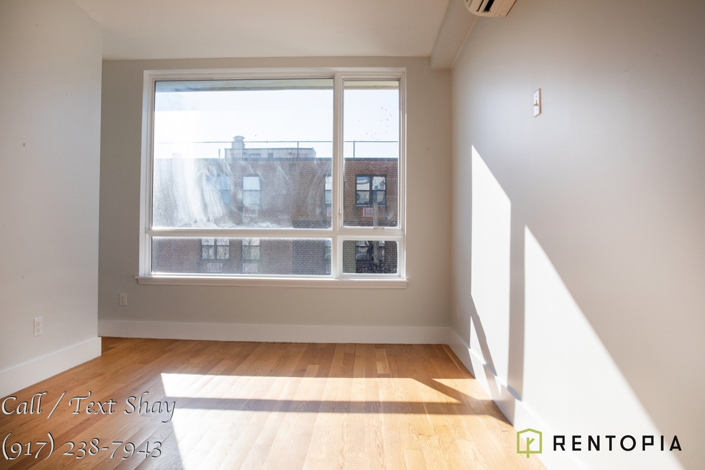 293 Devoe Street - Photo 0