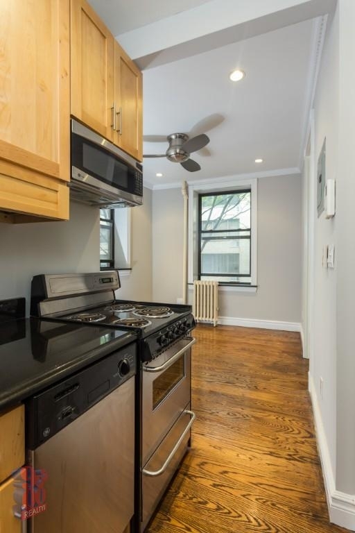 330 East 35th Street - Photo 1