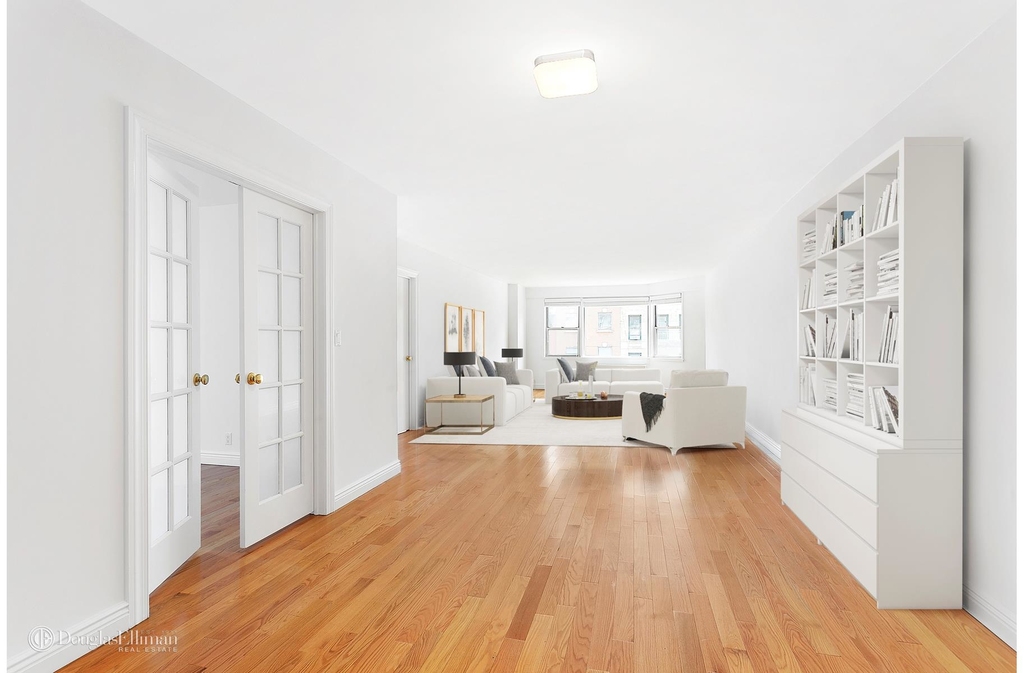 177 East 75th St - Photo 2