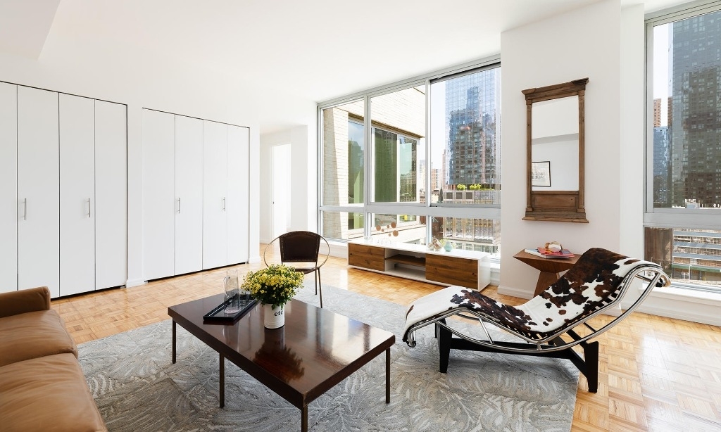 1 Bed Home Office Flex 3 - West 37th Street - Photo 0