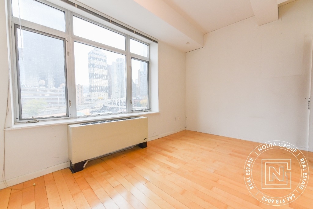 446 West 38th Street, Ny, Ny, 10018 - Photo 5