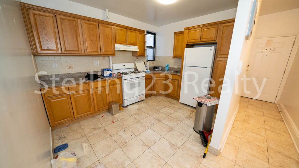 31-39 35th Street, Astoria, Ny 11103 - Photo 0