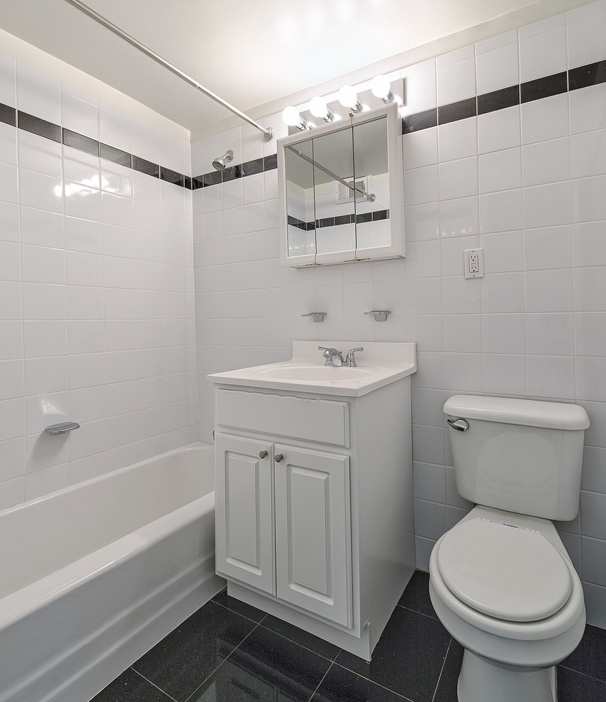 305 East 86th Street - Photo 7