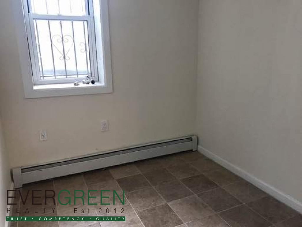 1479 east 34th - Photo 4