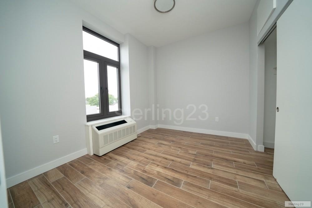 31-12 24th Avenue - Photo 5