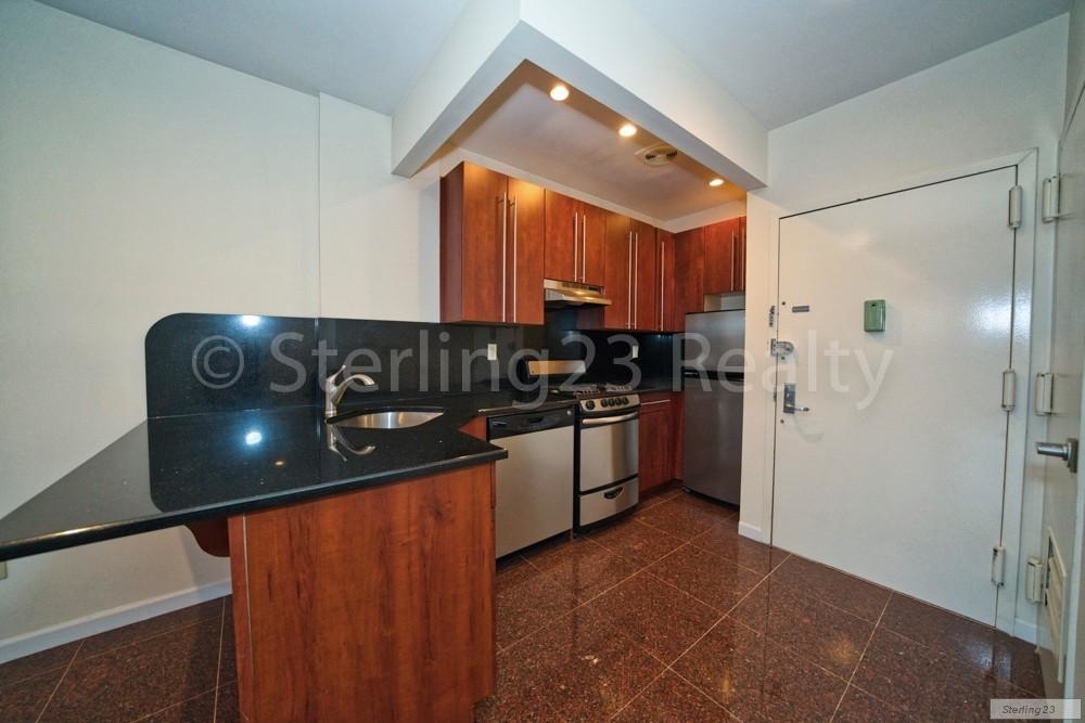 21-29 31st Avenue - Photo 14