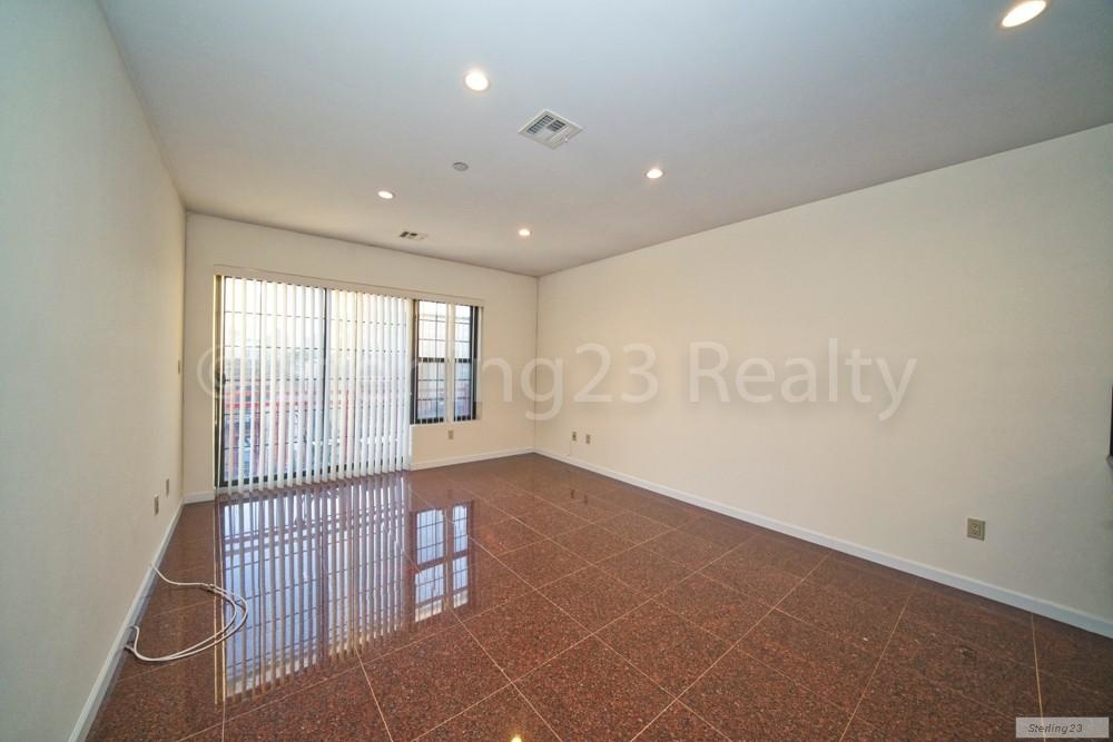 21-29 31st Avenue - Photo 8