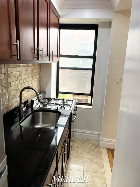 121 East 31st Street - Photo 1