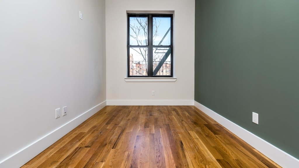 181 Palmetto St, Brooklyn - Photo 1