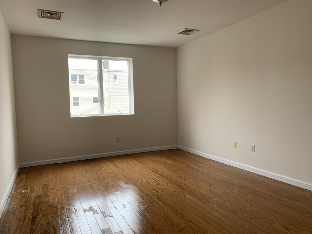 206 Kearney Avenue - Photo 9