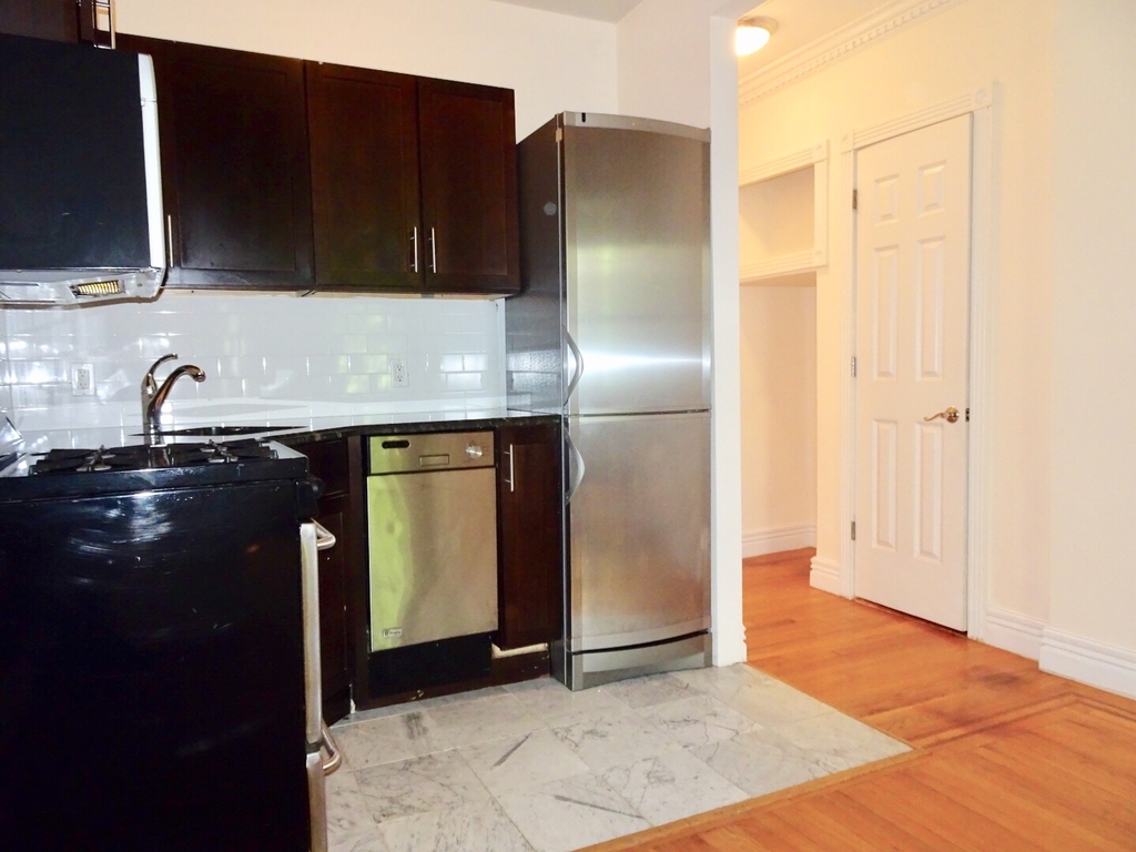 322 East 74th Street - Photo 10