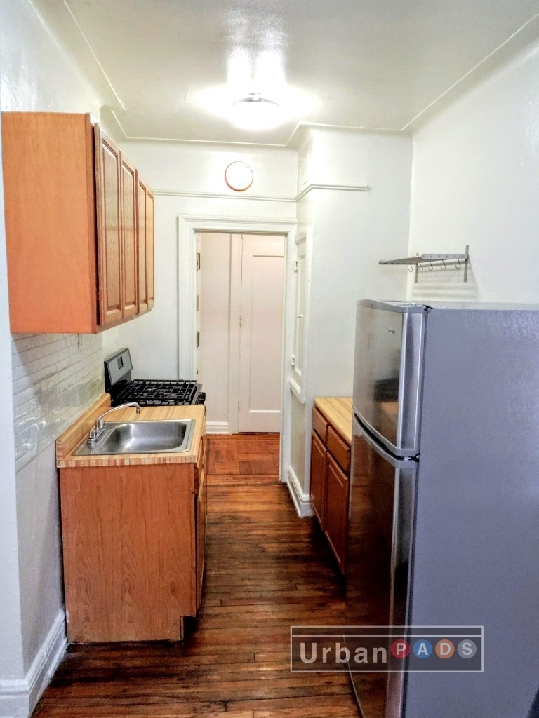 277 Eastern Parkway - Photo 3