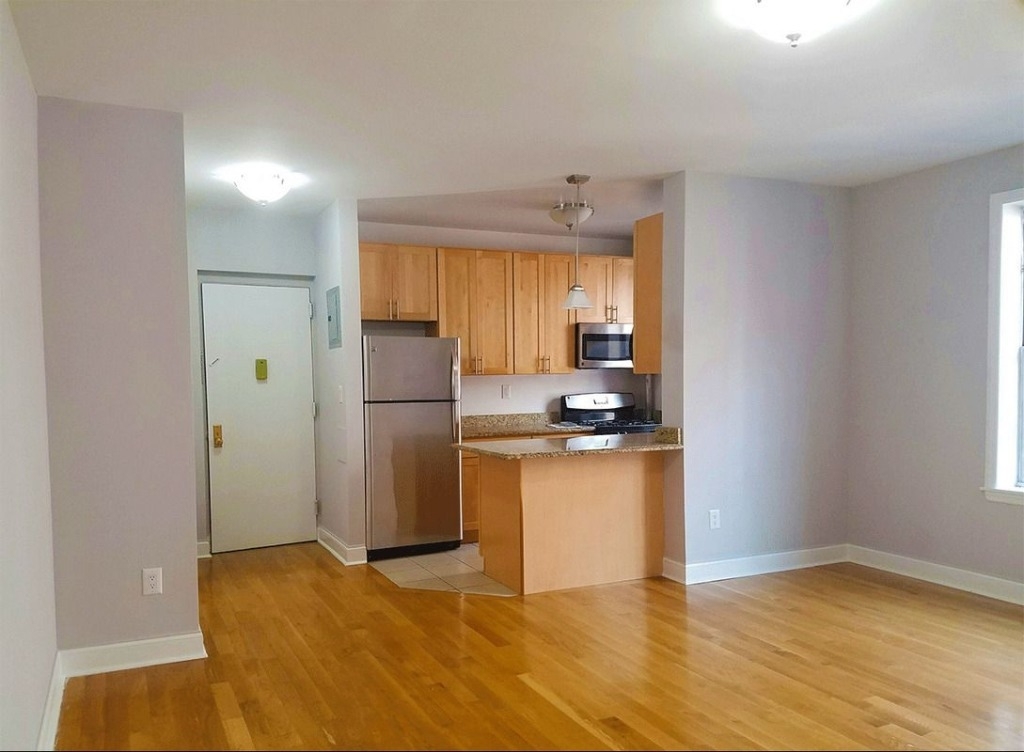 609 West 175th Street - Photo 7