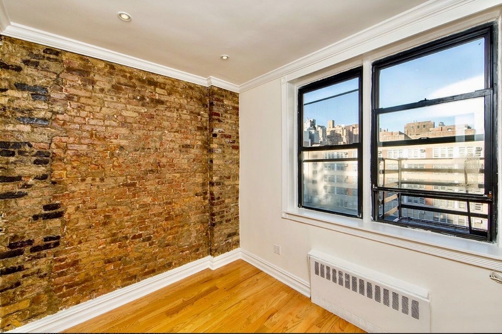 242 East 75th Street - Photo 1