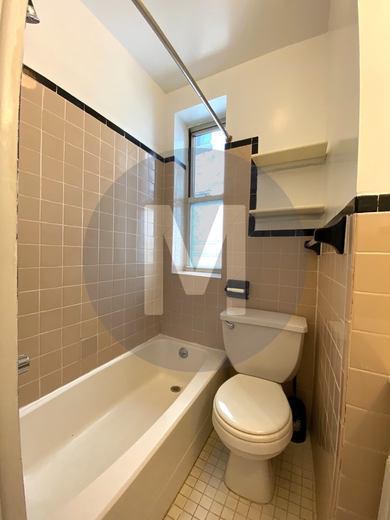 328 East 66th Street - Photo 5