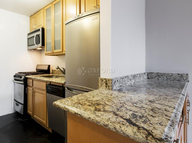 ☆W 97th  Best 2BR  - Photo 0