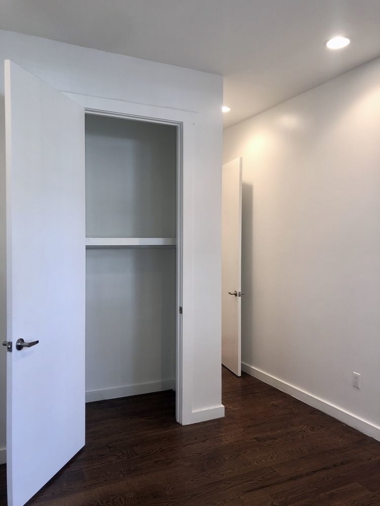 410 Eastern Parkway - Photo 2