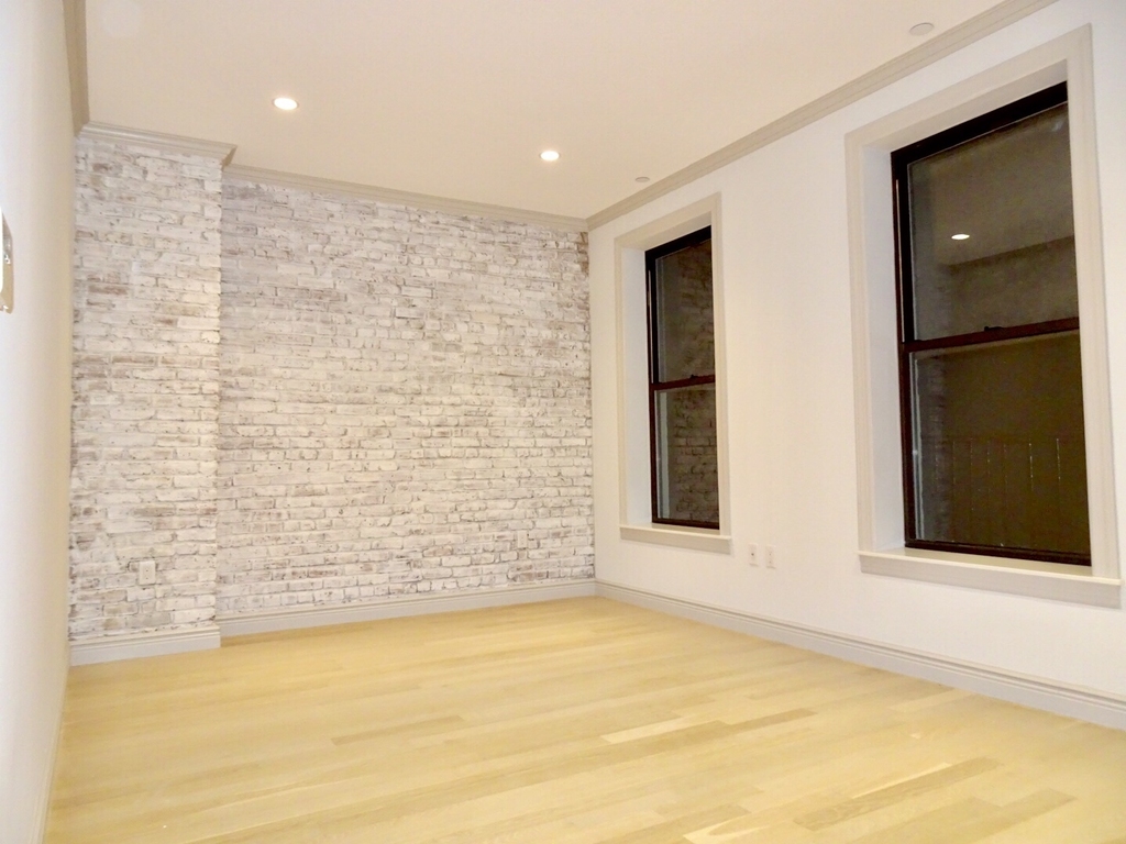 371 East 10th Street - Photo 6