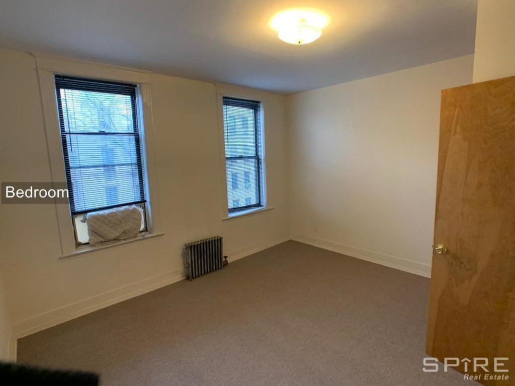 34-27 41st St Long Island City, Ny 11101 - Photo 3