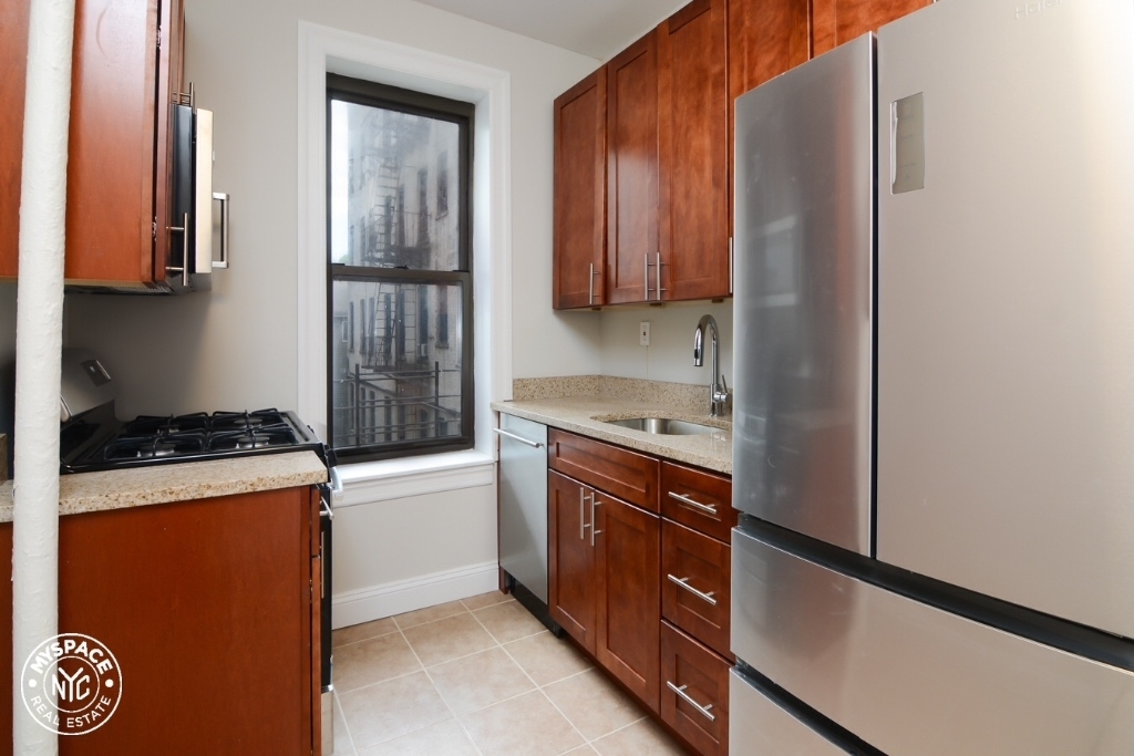 640 Ditmas Ave  - Photo 2