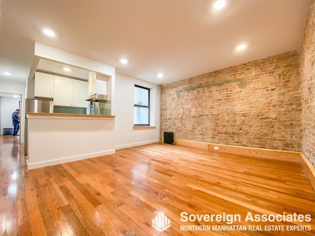 10 Adrian Avenue - Photo 1