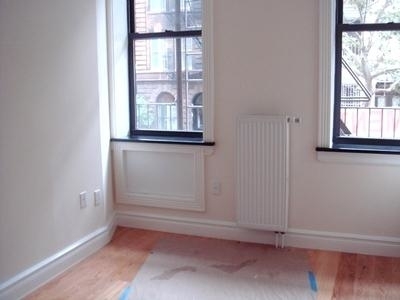 330 East 6th Street - Photo 2