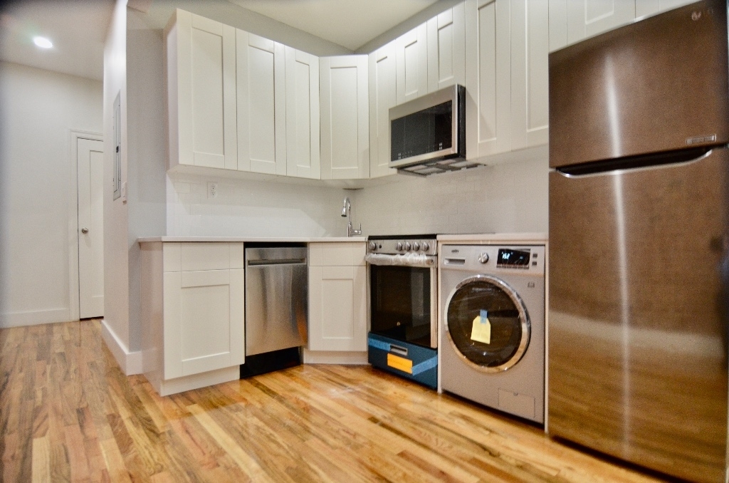 725 West 172nd Street - Photo 4