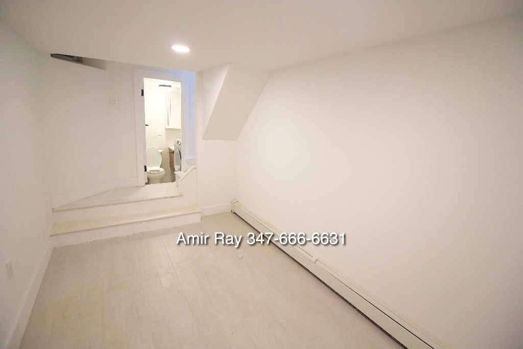 750 Washington Ave  - Photo 11