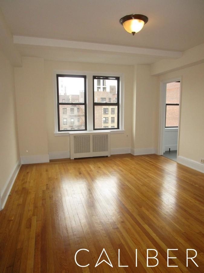 245 East 21st Street - Photo 0