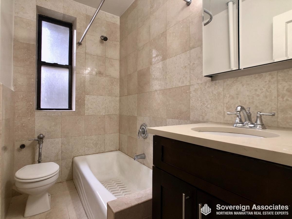 282 Cabrini Boulevard - Photo 7