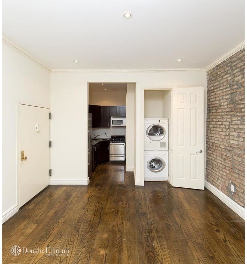 513 East 82nd St - Photo 1