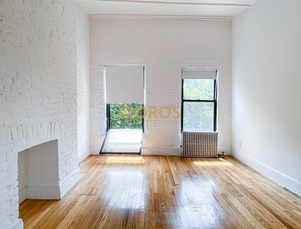 341 East 10th Street - Photo 0