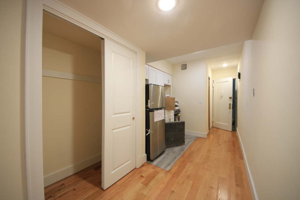 321 West 105th Street - Photo 2