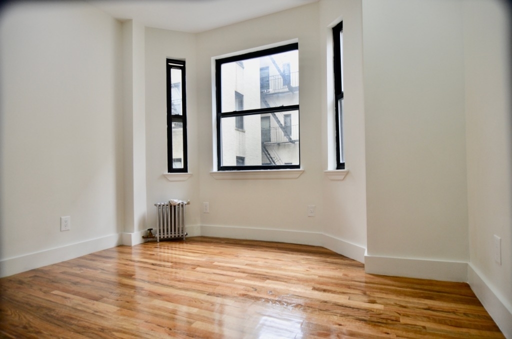 West 172nd Street, dp - Photo 5