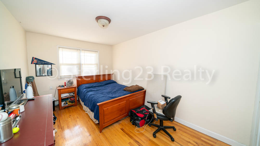 24-21 43rd St, Street, Astoria, Ny 11103 - Photo 4