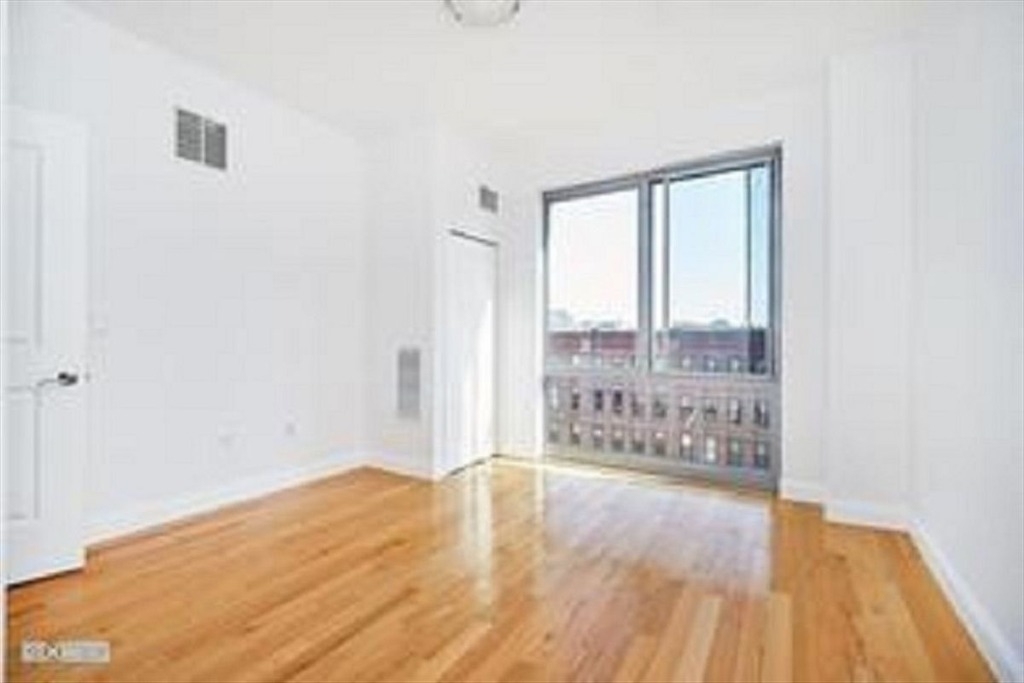 110 Fourth Avenue, Brooklyn, Ny - Photo 2