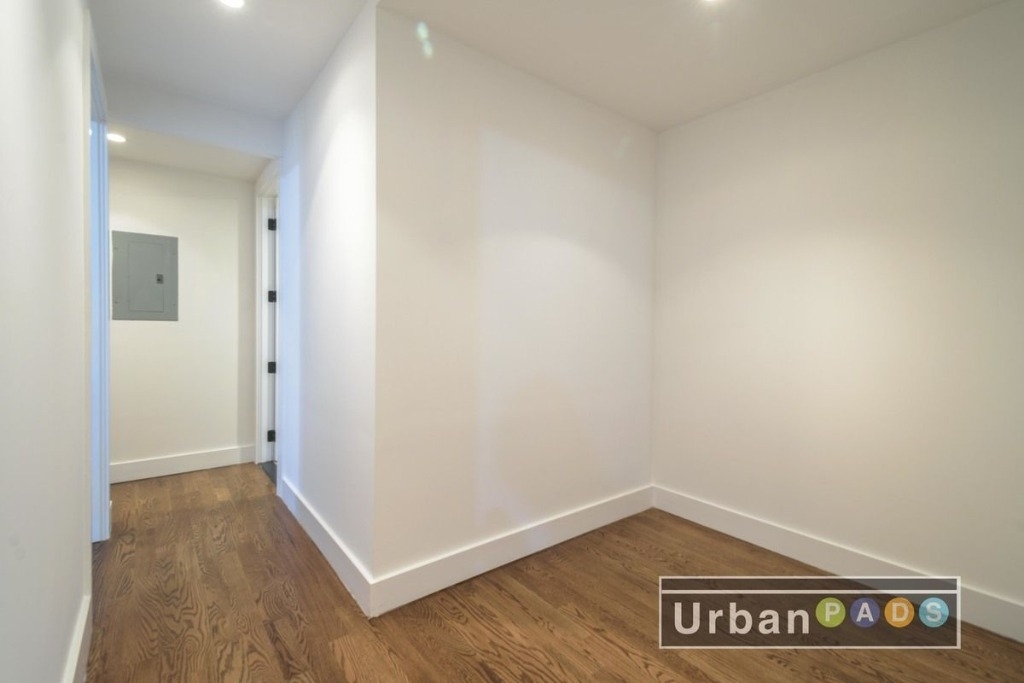 2514 Cortelyou Road - Photo 6