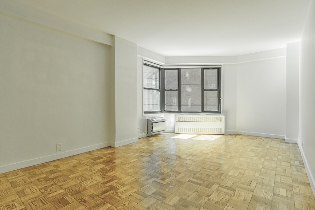 145 Fourth Avenue - Photo 3