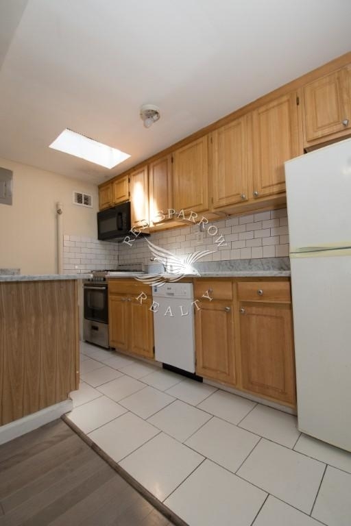 422 East 120th Street - Photo 2