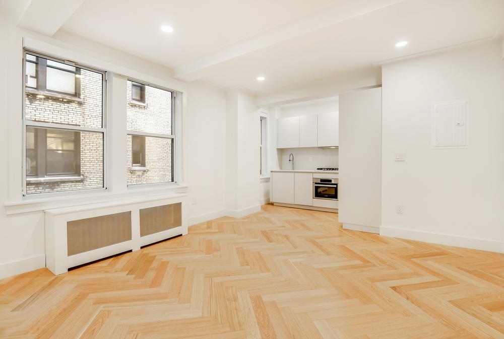 301 East 21st Street - Photo 2