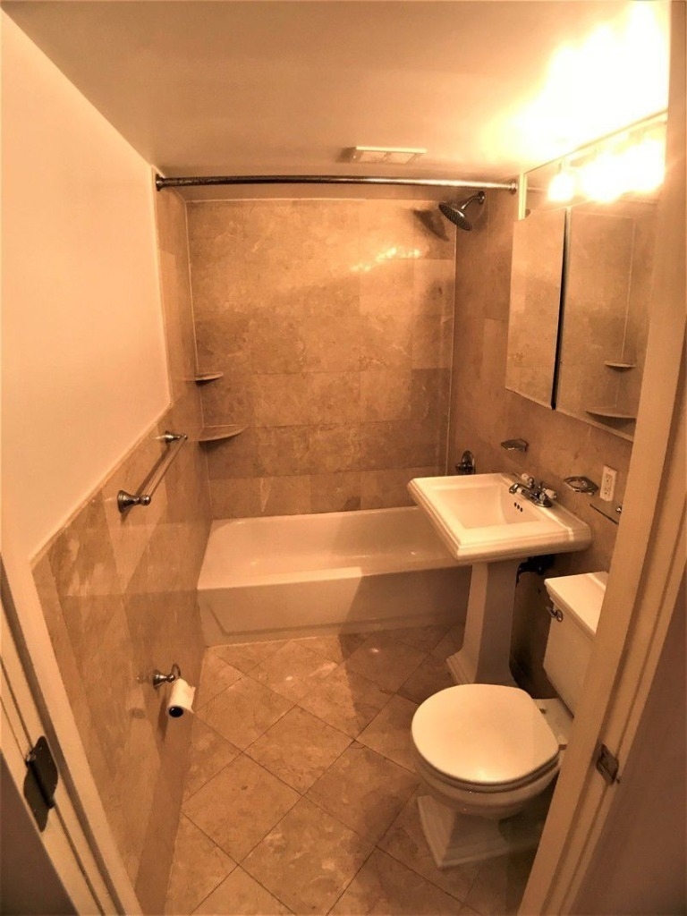 330 East 6 Street - Photo 6