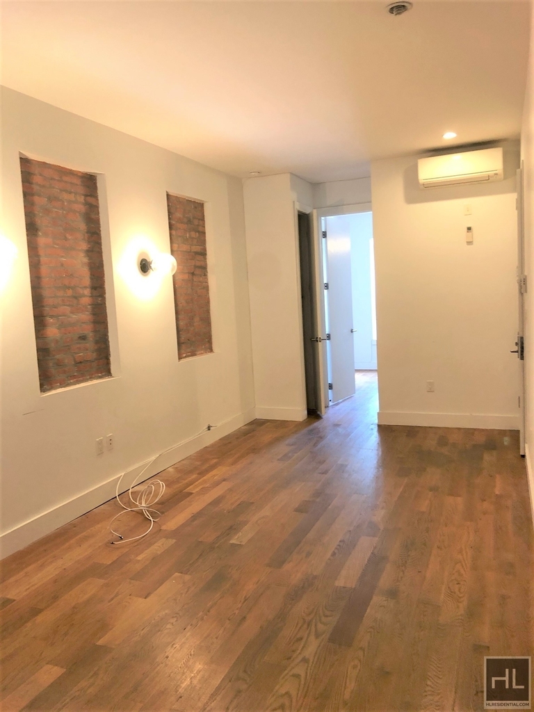 858 Hancock Street - Photo 7