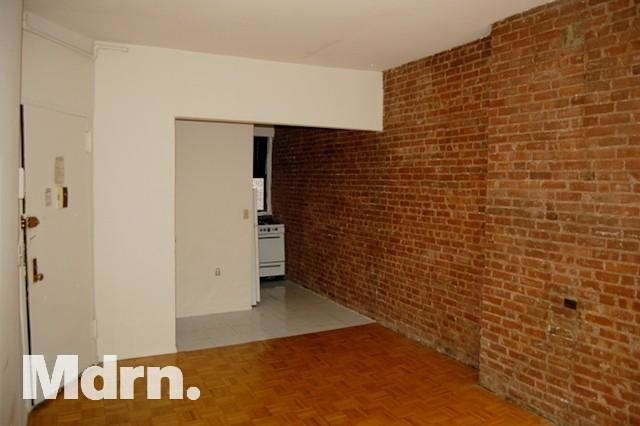 310 East 89 - Photo 1